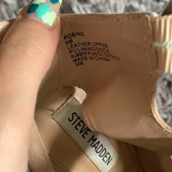 Steve Madden Nude heels - Picture 2 of 6